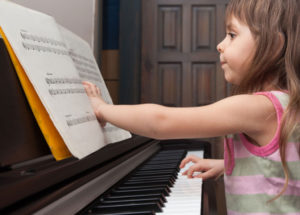 Học đàn piano trong bao lâu