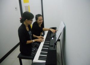 Học đàn piano cho người lớn cần ghi nhớ những điều này