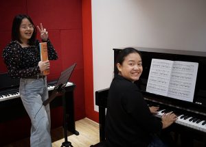 Đàn dương cầm – tiếng đàn mê hoặc lòng người