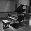Tiếng Piano trong phòng nhạc lúc nửa đêm: Câu chuyện kinh hoàng về đàn piano